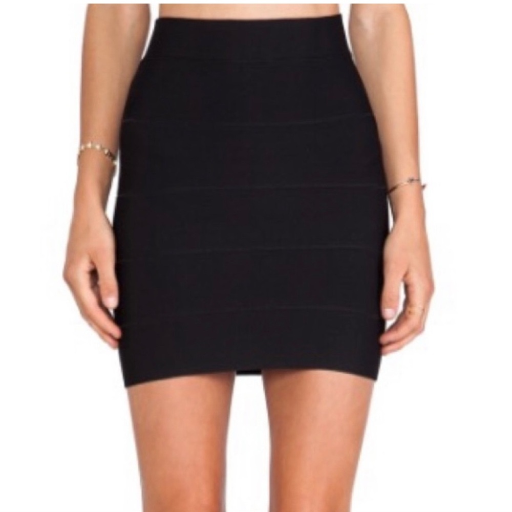 BCBGMaxAzria Black Mini Skirt Vintage Size M